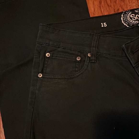 Juniors black pants. - Picture 4 of 6